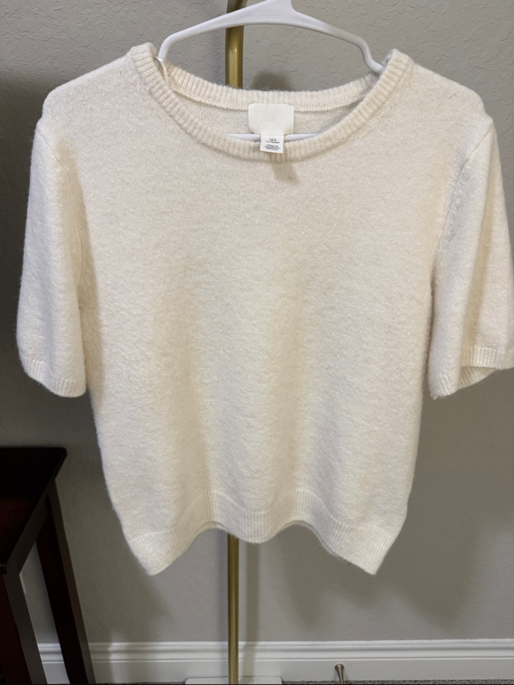 H&M Cream Short-Sleeve Crewneck Sweater Top